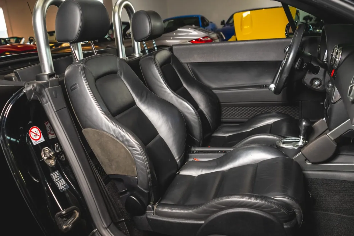 2004_audi_tt-roadster_tt-2028-218-of-301-33813