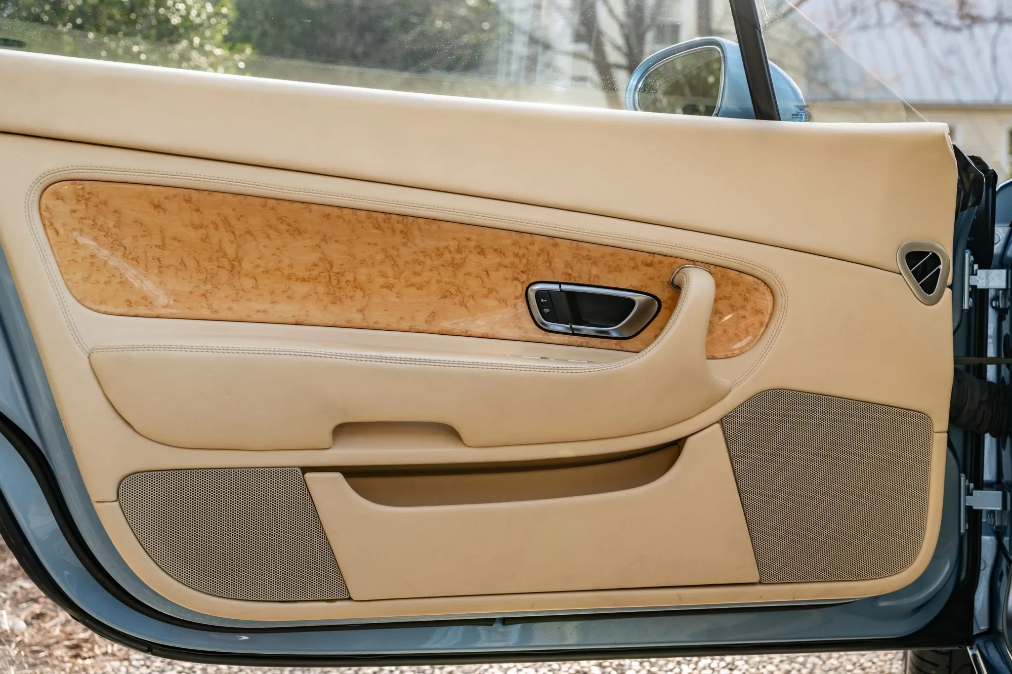 2007_bentley_continental-gtc_2007_bentley_continental-gtc_89b094a3-1226-46ee-97f3-e395007bcabc-OoFRSN-57948-57949-scaled