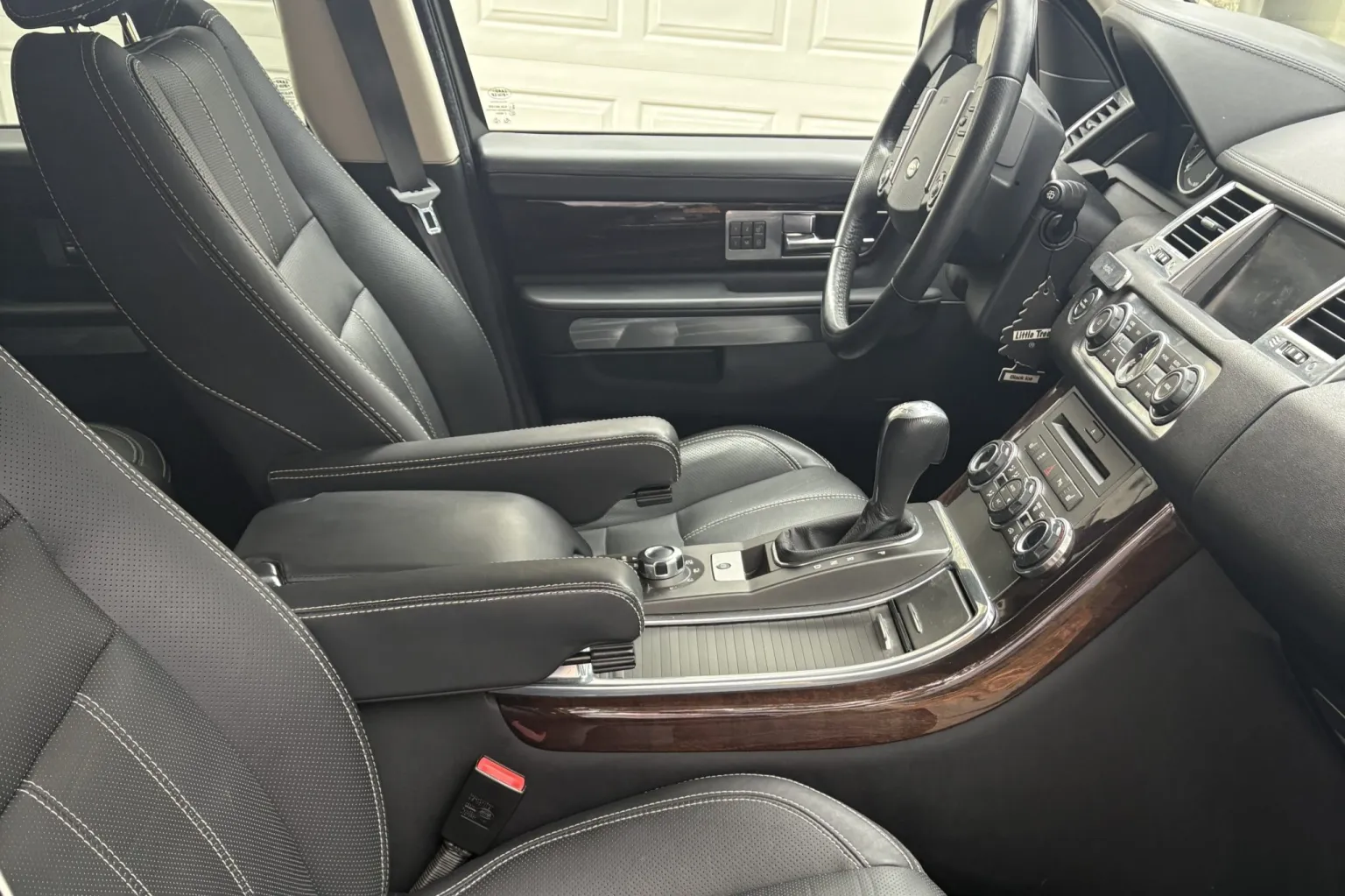 2011_land-rover_range-rover-sport_afaa6aa0-9af1-49fe-af39-0757ddcc8678_1_201_a-63959