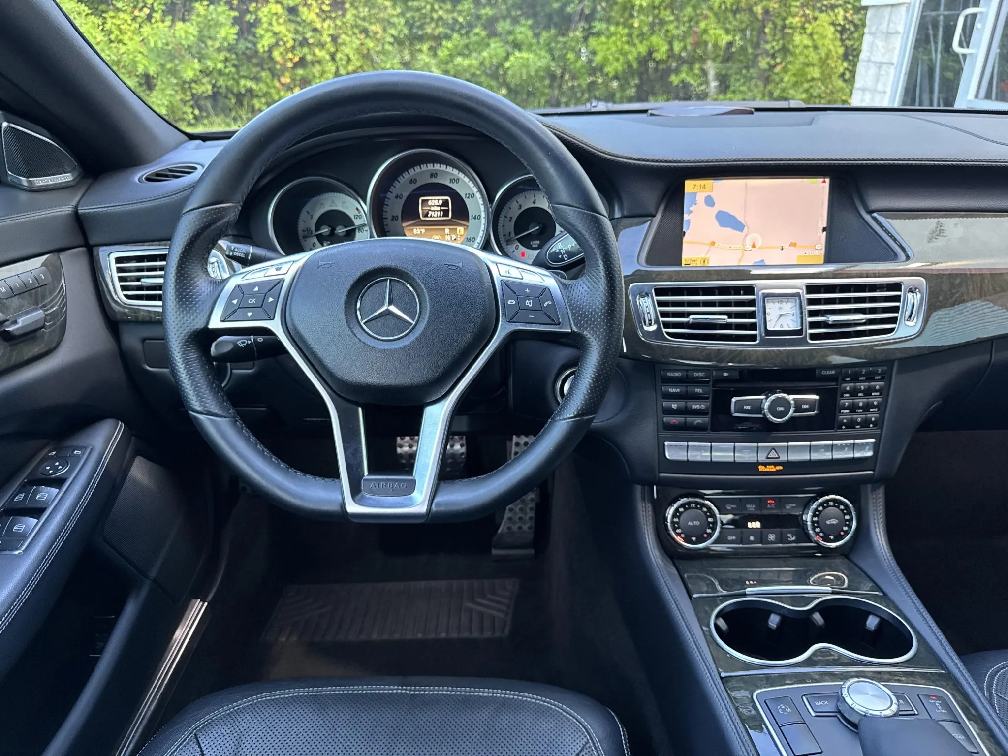 2012_mercedes-benz_cls550_IMG_0397-88324-scaled