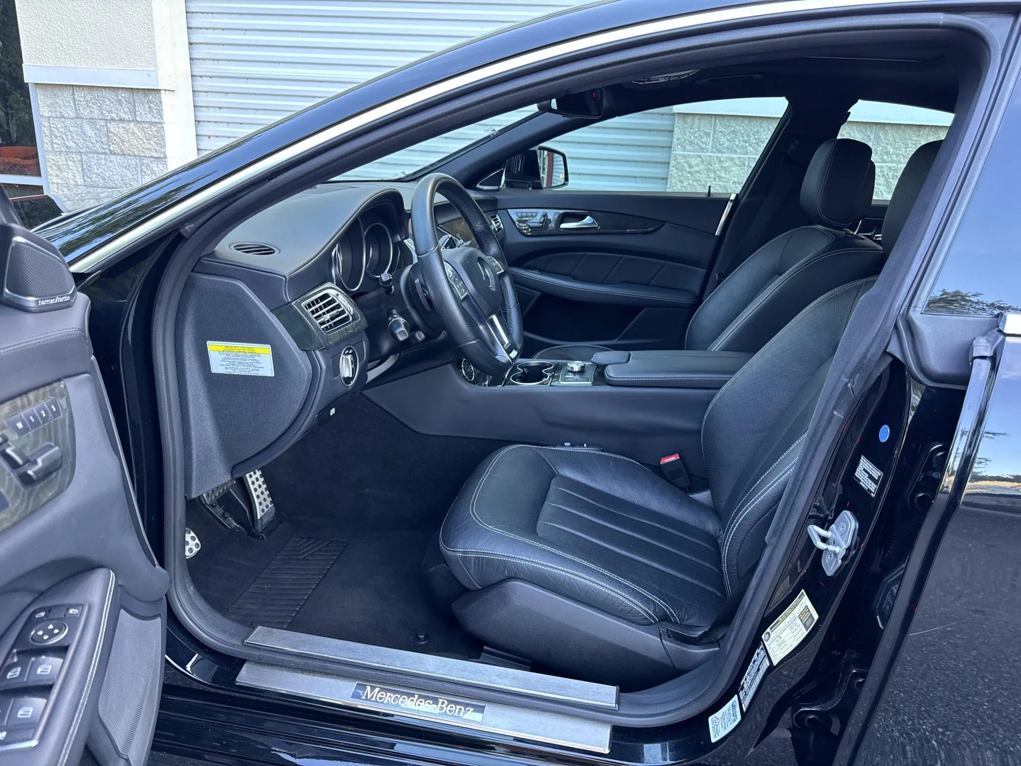 2012_mercedes-benz_cls550_IMG_0403-88393-scaled