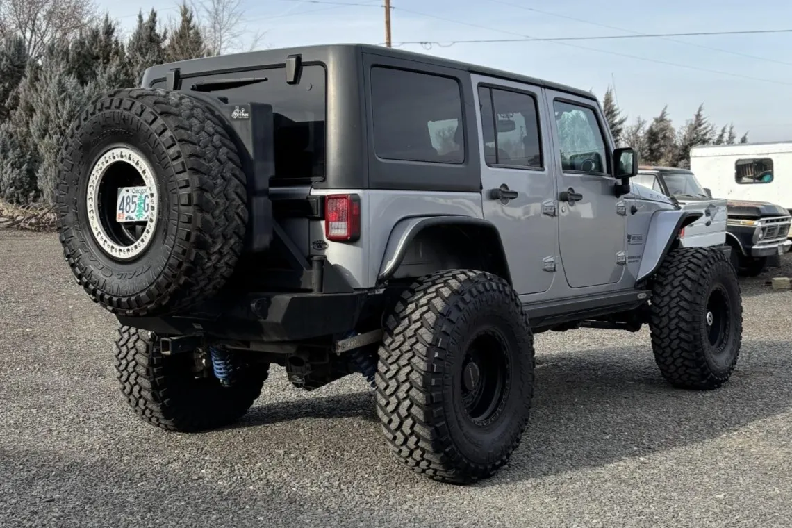 2013_jeep_wrangler_img_3200-53829