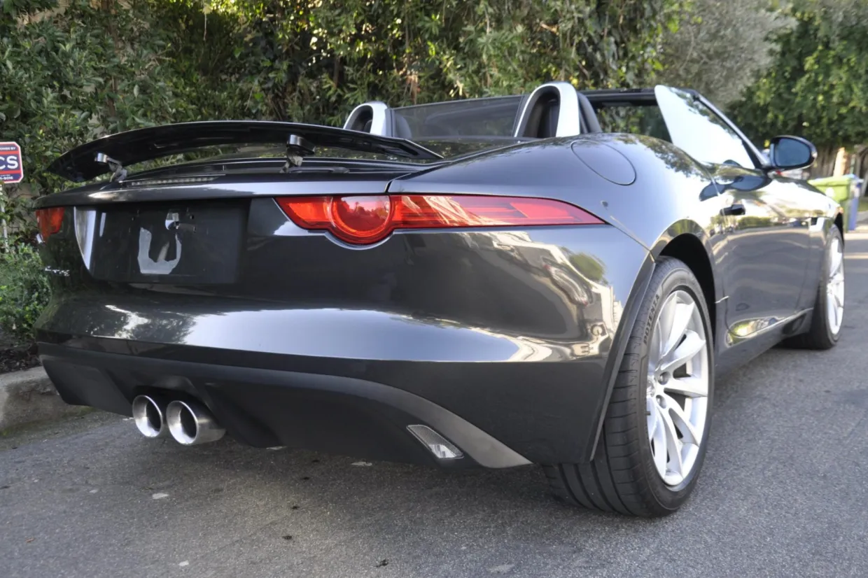 2014_jaguar_f-type-convertible_dsc0161-55283