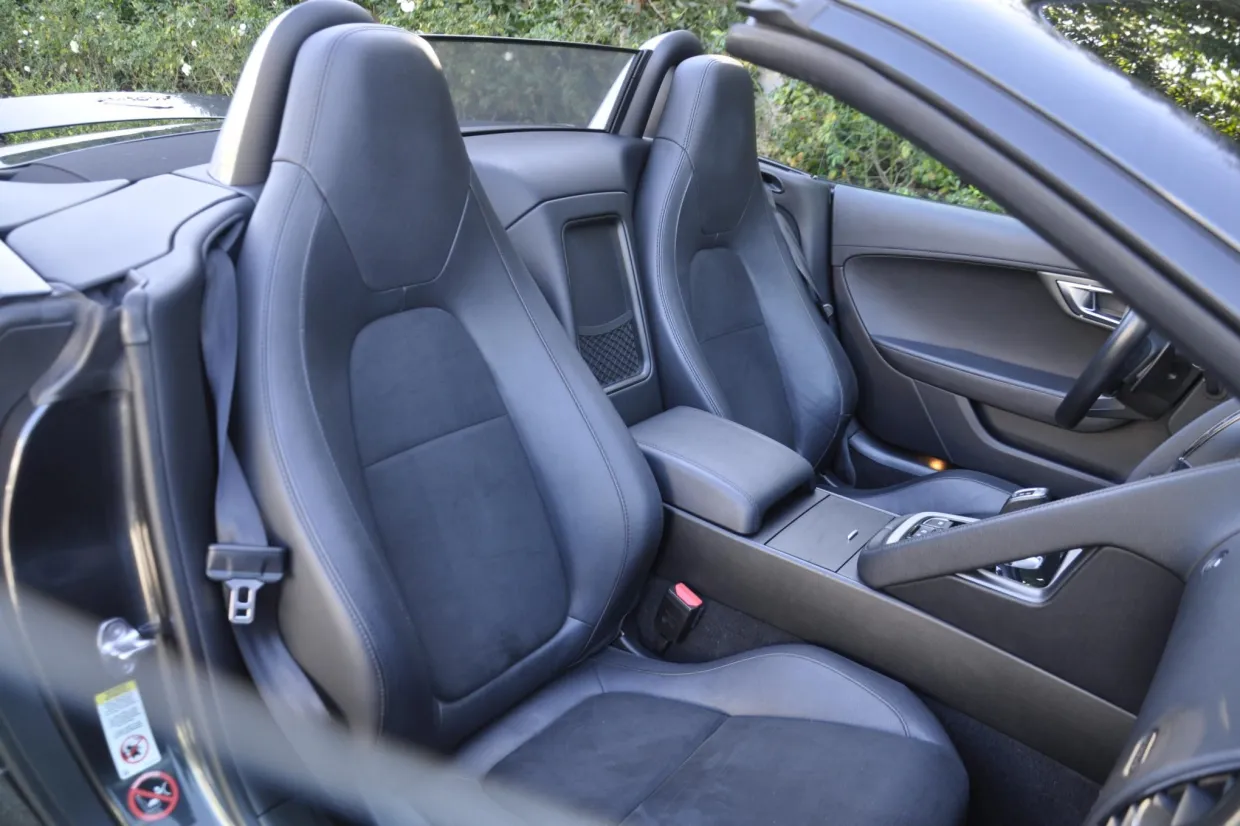 2014_jaguar_f-type-convertible_dsc0166-55589