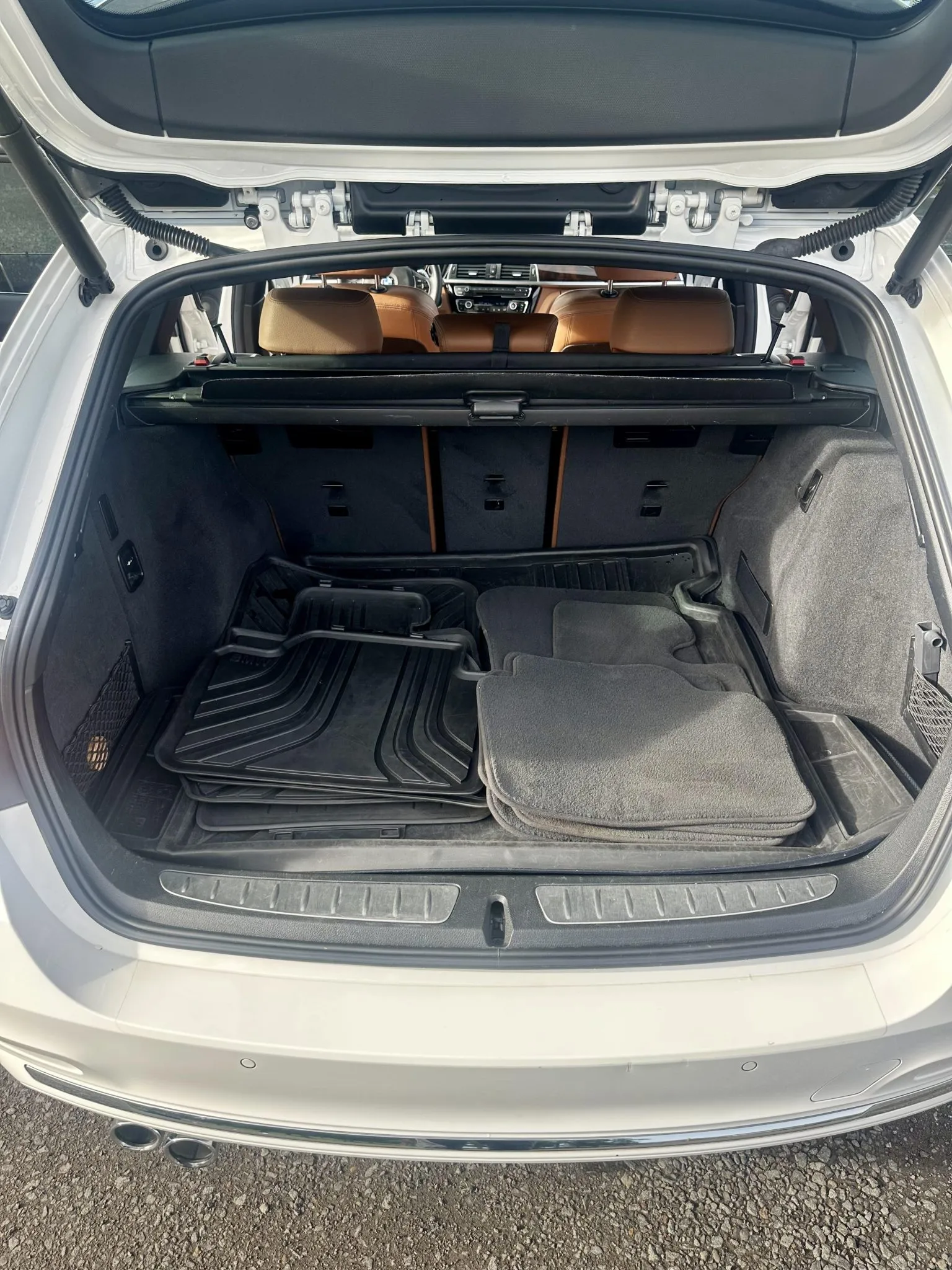 2017_bmw_330i-xdrive-sports-wagon_IMG_7320-73980-scaled