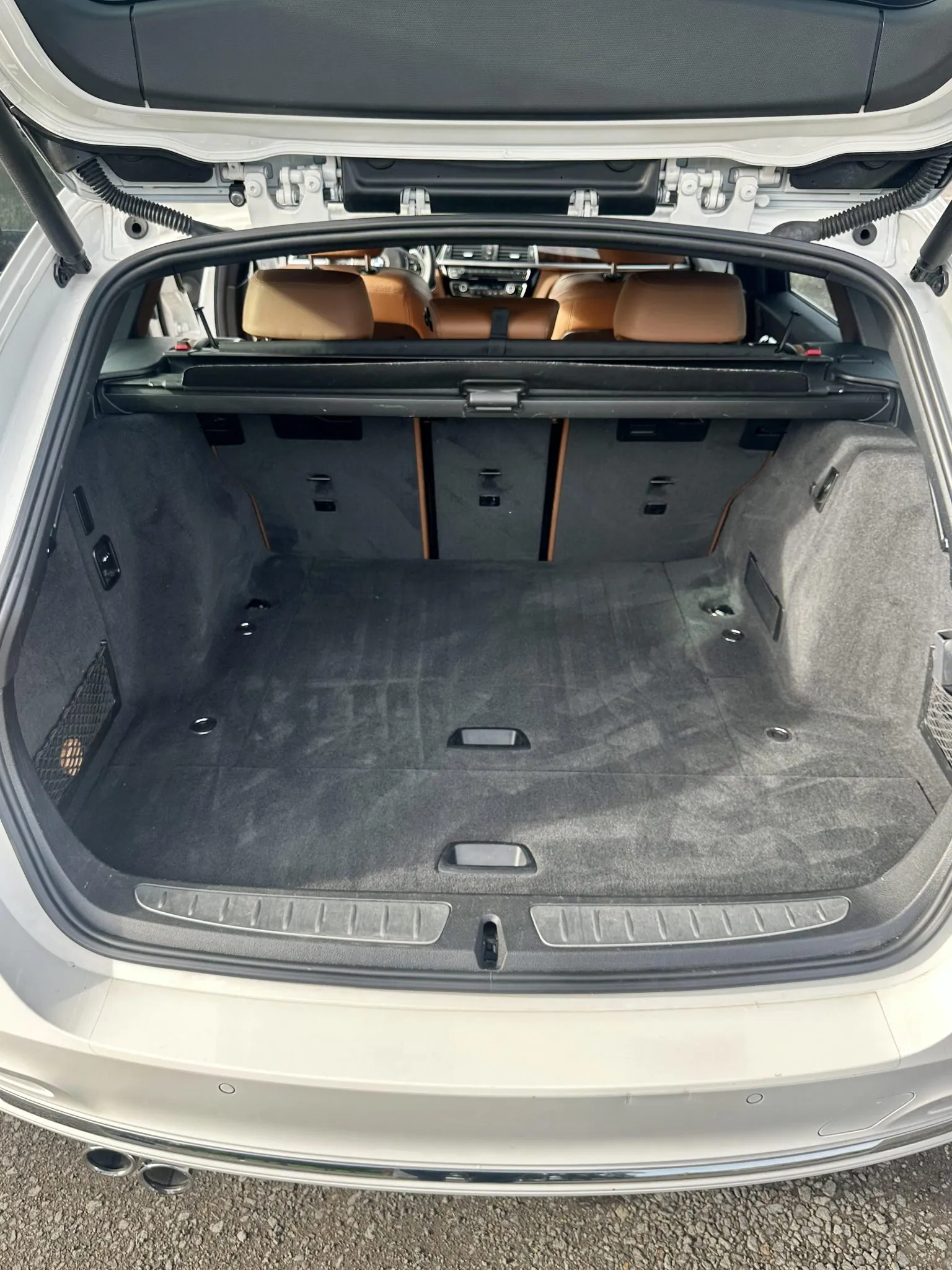 2017_bmw_330i-xdrive-sports-wagon_IMG_7332-74020-scaled