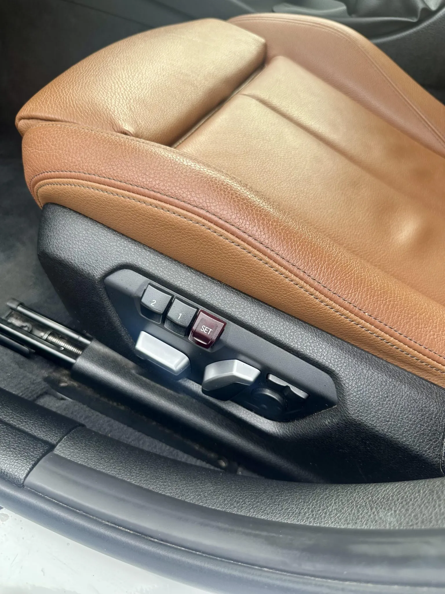 2017_bmw_330i-xdrive-sports-wagon_IMG_7357-74096-scaled