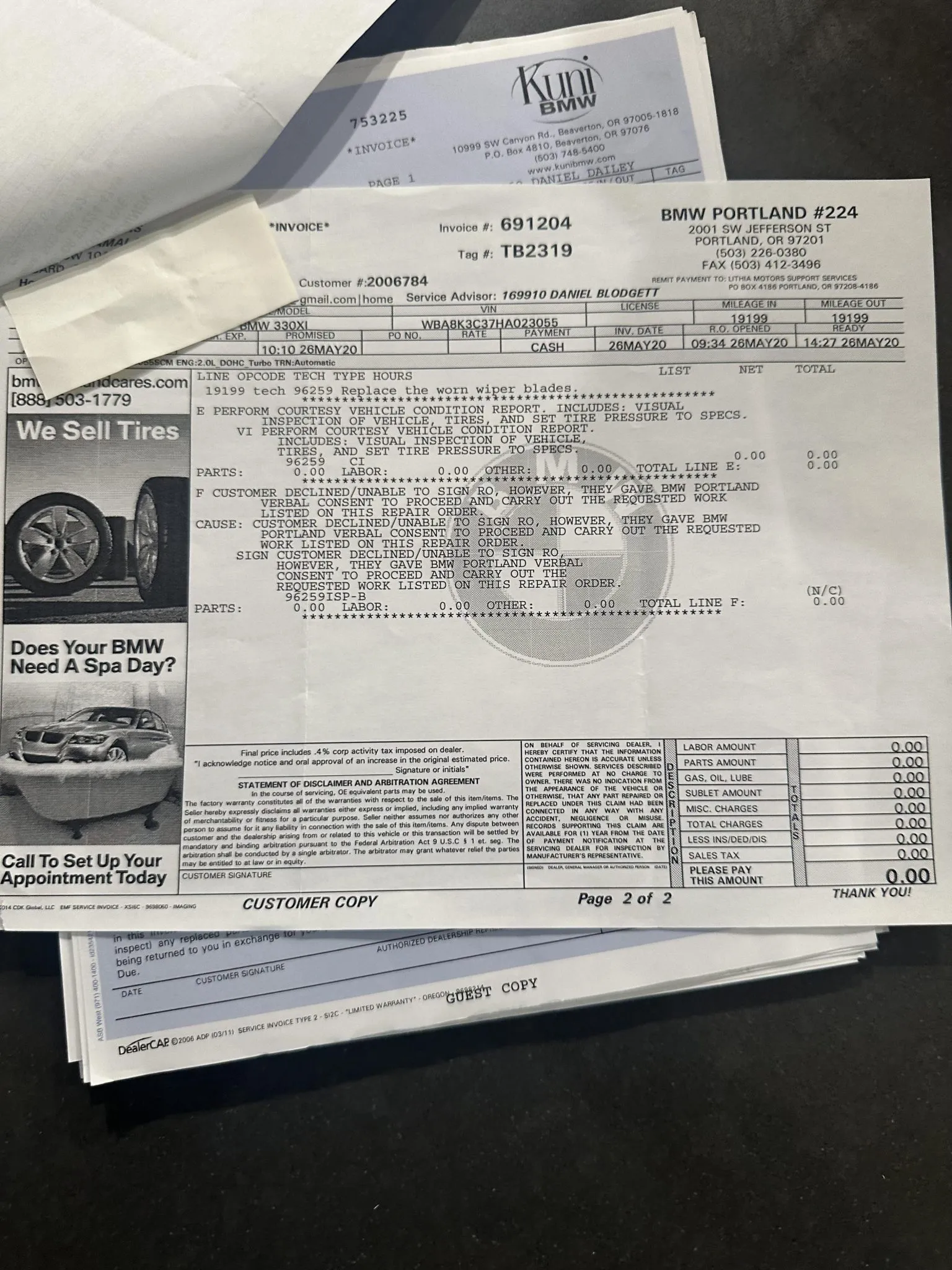 2017_bmw_330i-xdrive-sports-wagon_IMG_7391-74220-scaled