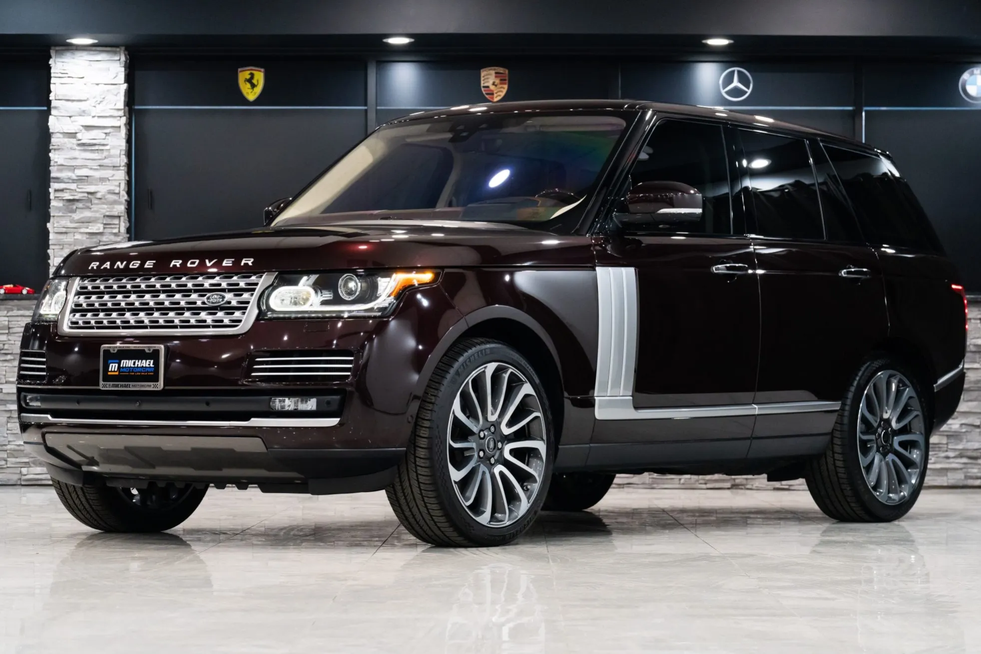 2017_land-rover_range-rover_auto-bio-19-43821