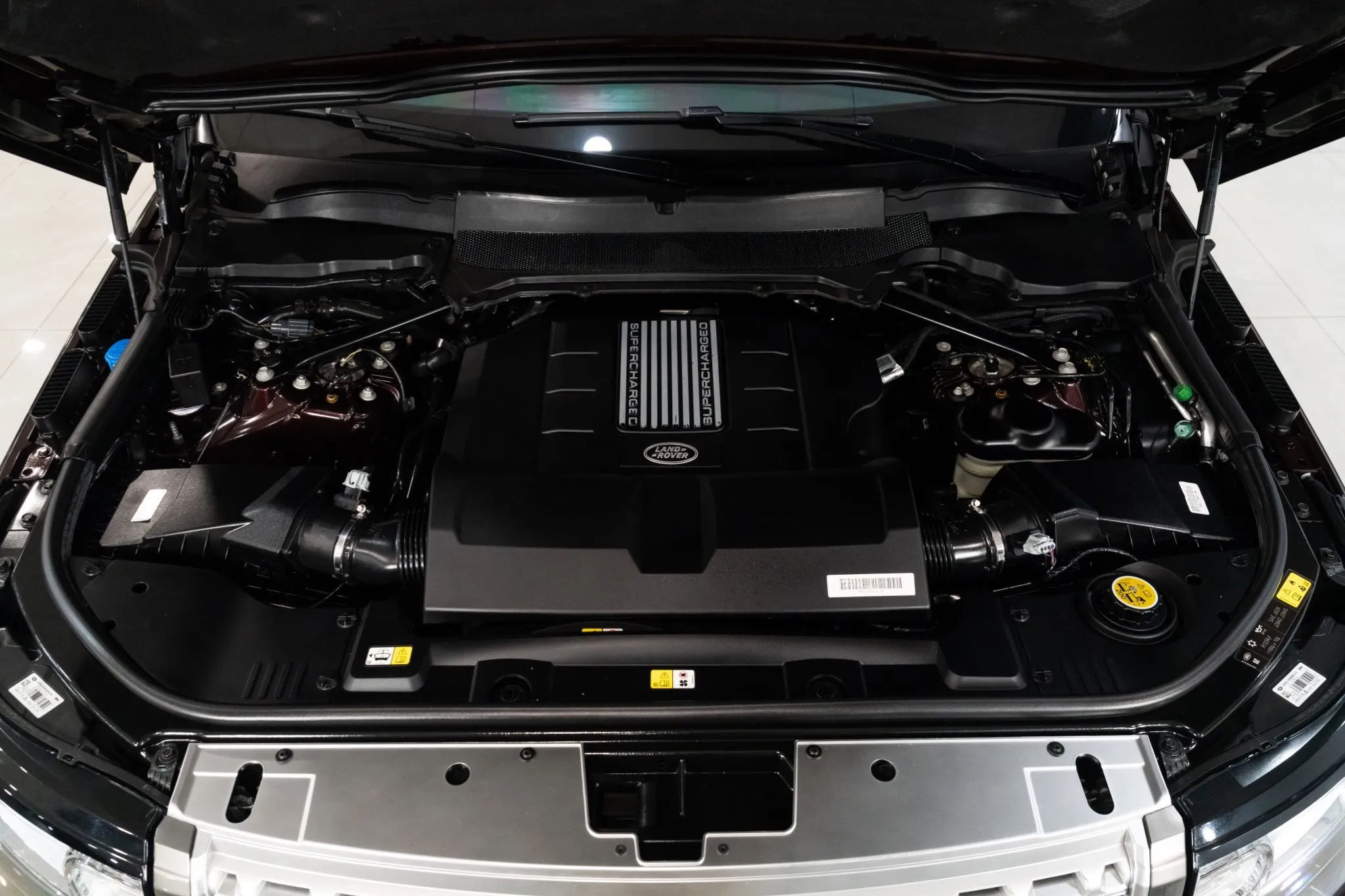 2017_land-rover_range-rover_auto-bio-49-43907