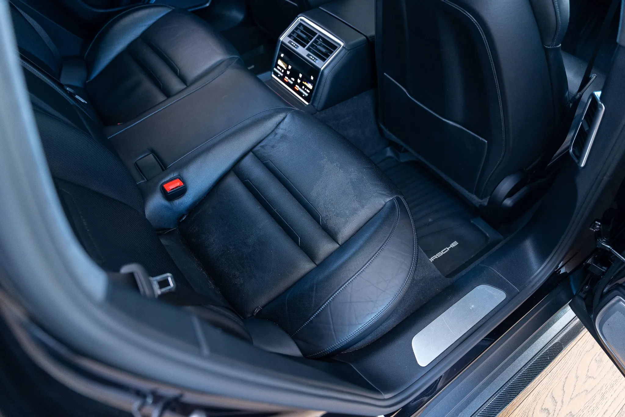 2018-Porsche-Panamera-Turbo-ST-131-65001-scaled