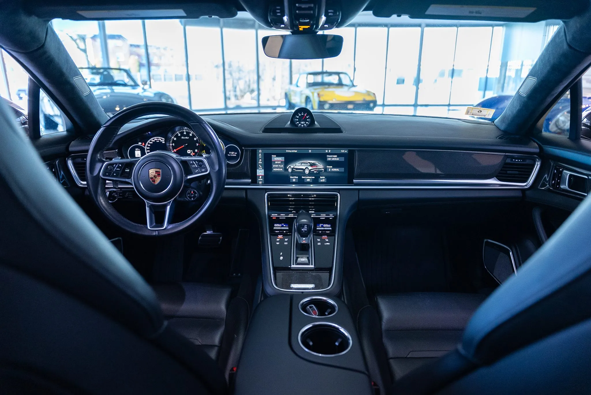 2018-Porsche-Panamera-Turbo-ST-133-65016-scaled