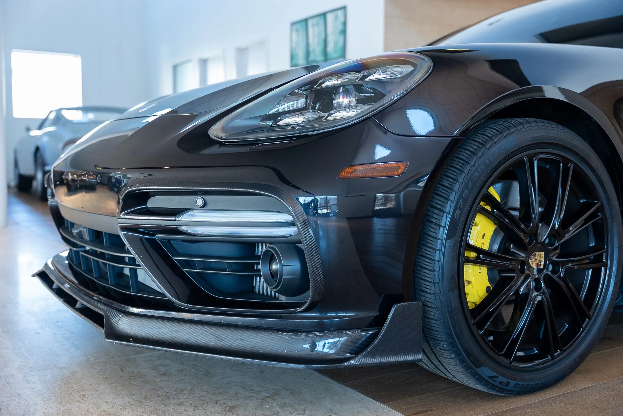 2018-Porsche-Panamera-Turbo-ST-28-63112-scaled