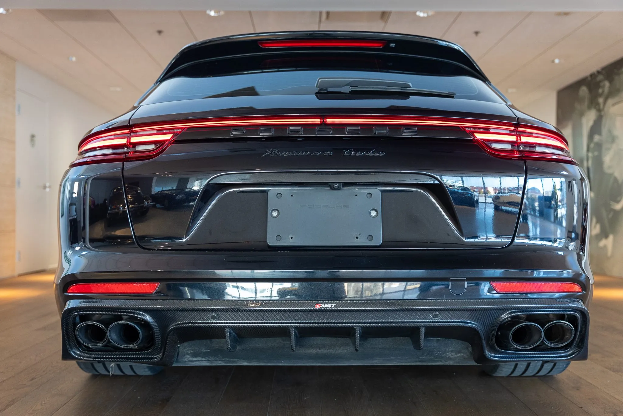 2018-Porsche-Panamera-Turbo-ST-34-63158-scaled
