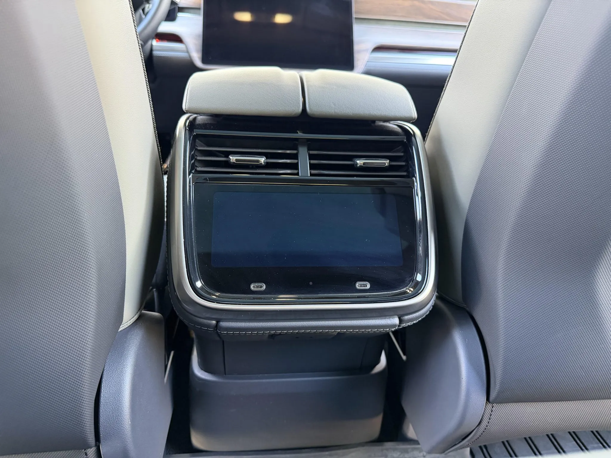 2022_rivian_r1t_Photo-Jan-30-2026-1-11-35-PM-60417-scaled