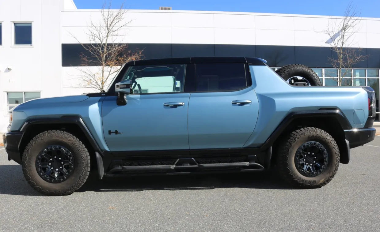 2024_gmc_hummer-ev-pickup_img_7895-73078