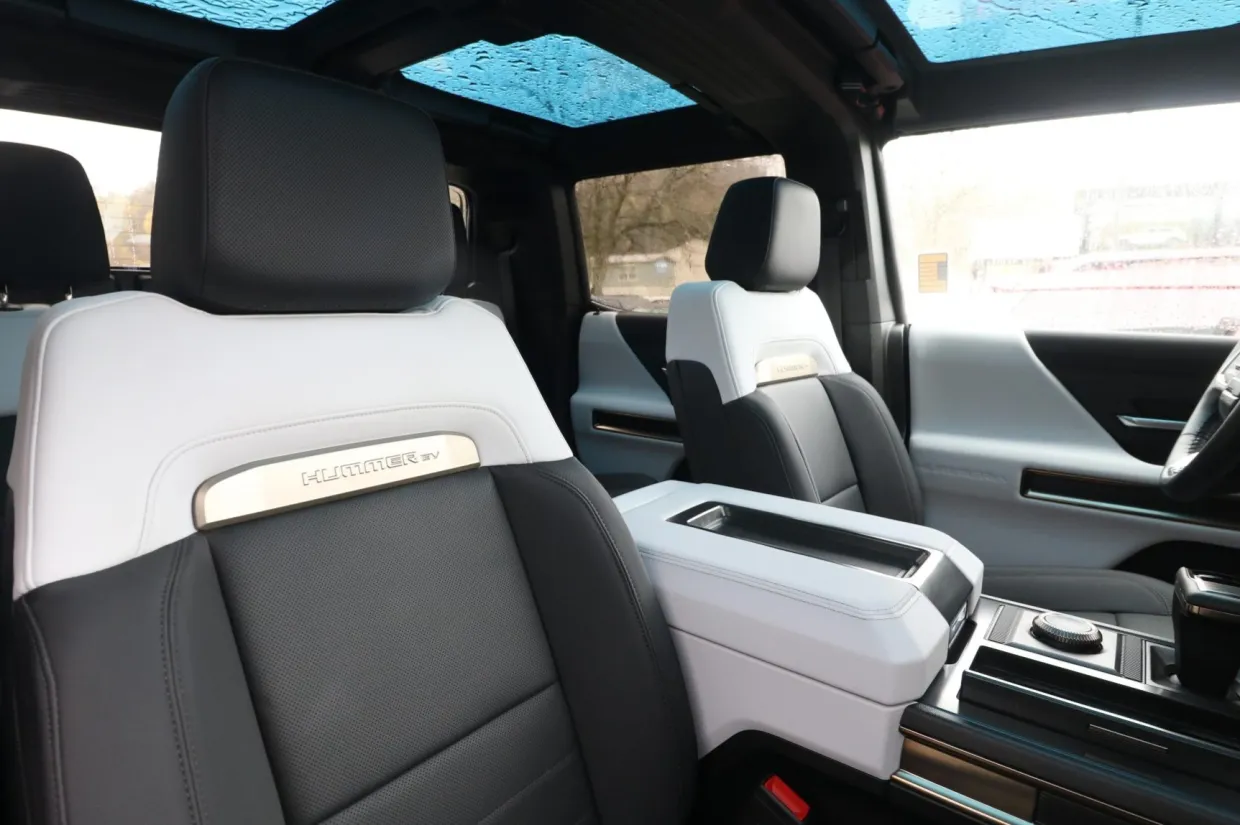 2024_gmc_hummer-ev-pickup_img_8023-75203