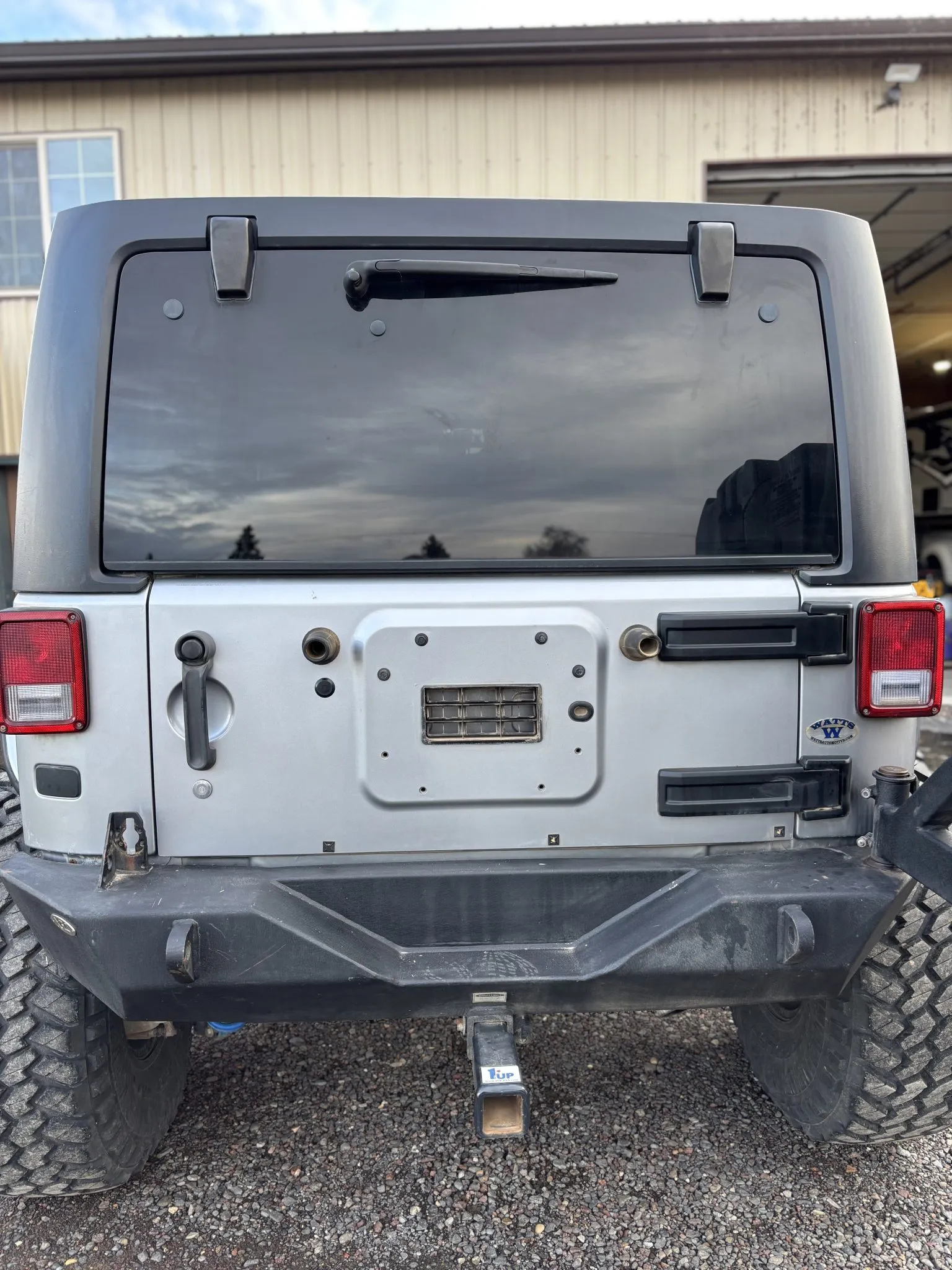 IMG_2890-01977-scaled